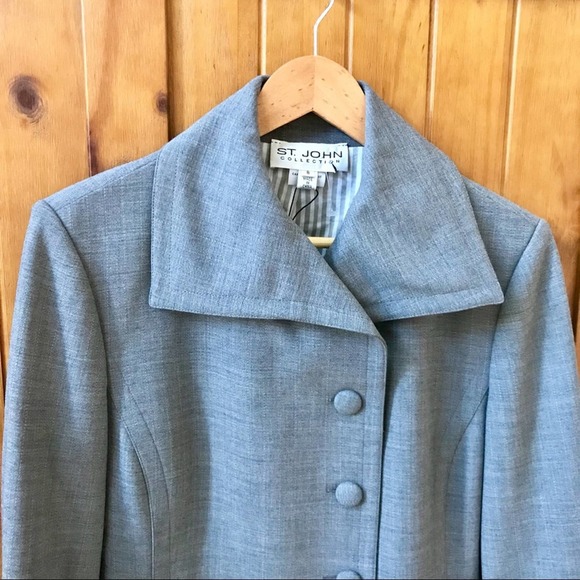 St. John Collection | Structured Gray Wool Blazer - Picture 2 of 7